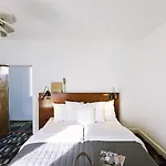 Astoria, Western Signature Collection Hotell 3*