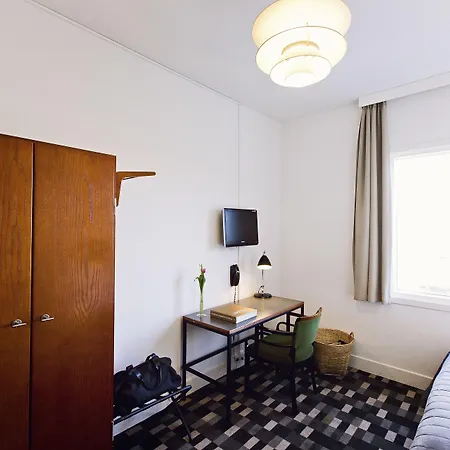 Hotel Astoria, Western Signature Collection