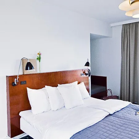 Astoria, Western Signature Collection Hotel