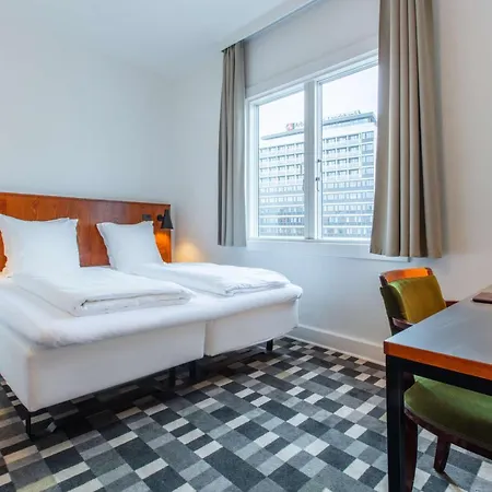 Hotel Astoria, Western Signature Collection
