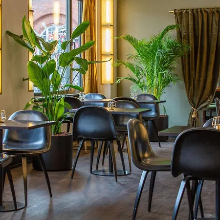 Astoria, Western Signature Collection Hotel 3*