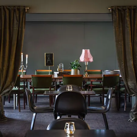 Hotel Astoria, Western Signature Collection 3*