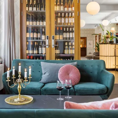Astoria, Western Signature Collection Hotel