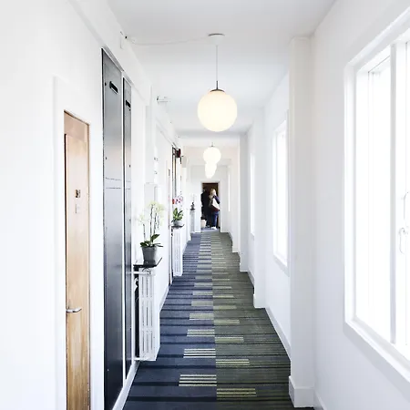 Hotel Astoria, Western Signature Collection 3*