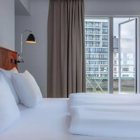 Astoria, Western Signature Collection Hotel 3*