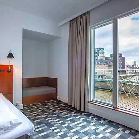 Astoria, Western Signature Collection Szálloda 3*