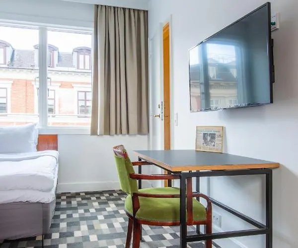 Astoria, Western Signature Collection Hotel 3*