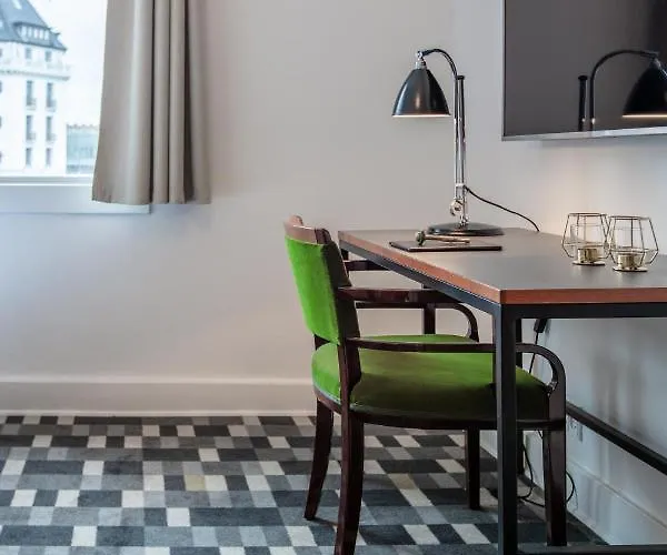 ホテル Astoria, Western Signature Collection 3*