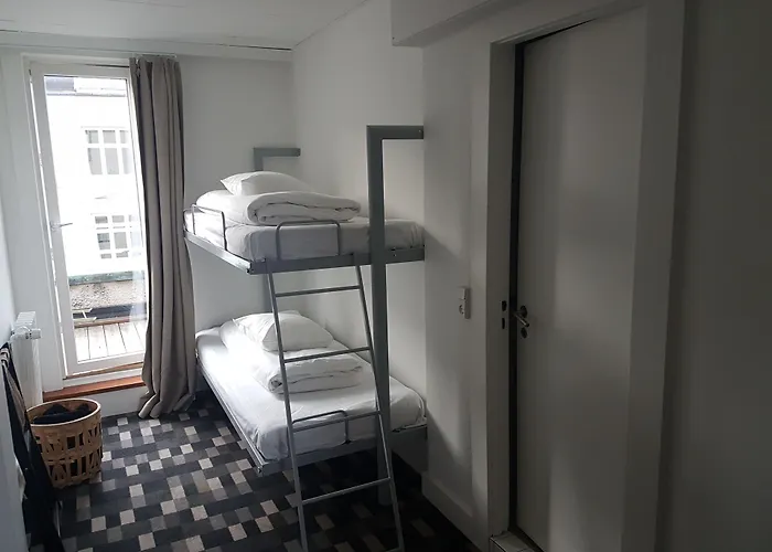 ホテル Astoria, Western Signature Collection 3*