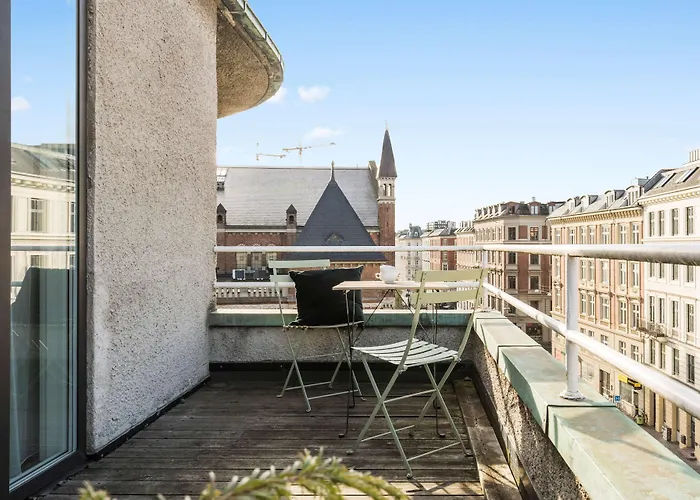 Astoria, Western Signature Collection