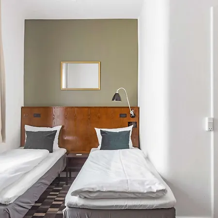 מלון Astoria, Western Signature Collection 3*