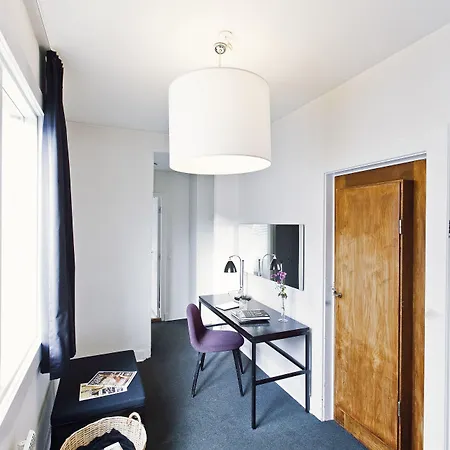 Astoria, Western Signature Collection 3*