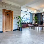 Astoria, Western Signature Collection