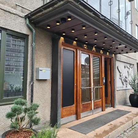 Astoria, Western Signature Collection 3*